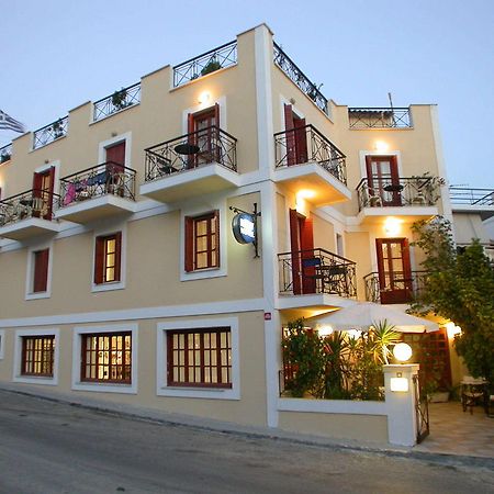 Emily Hotel Agía Paraskeví エクステリア 写真