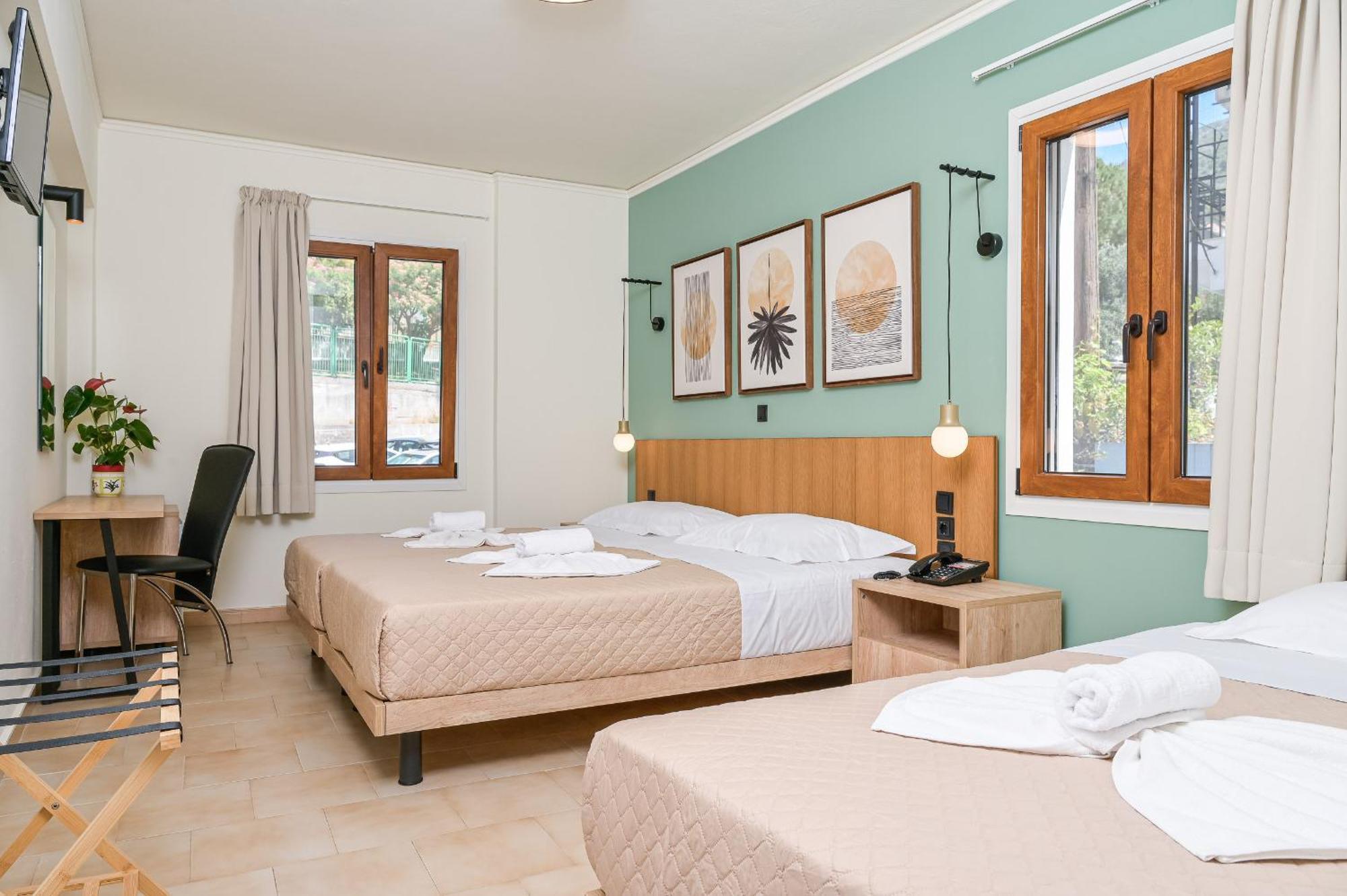 Emily Hotel Agía Paraskeví エクステリア 写真