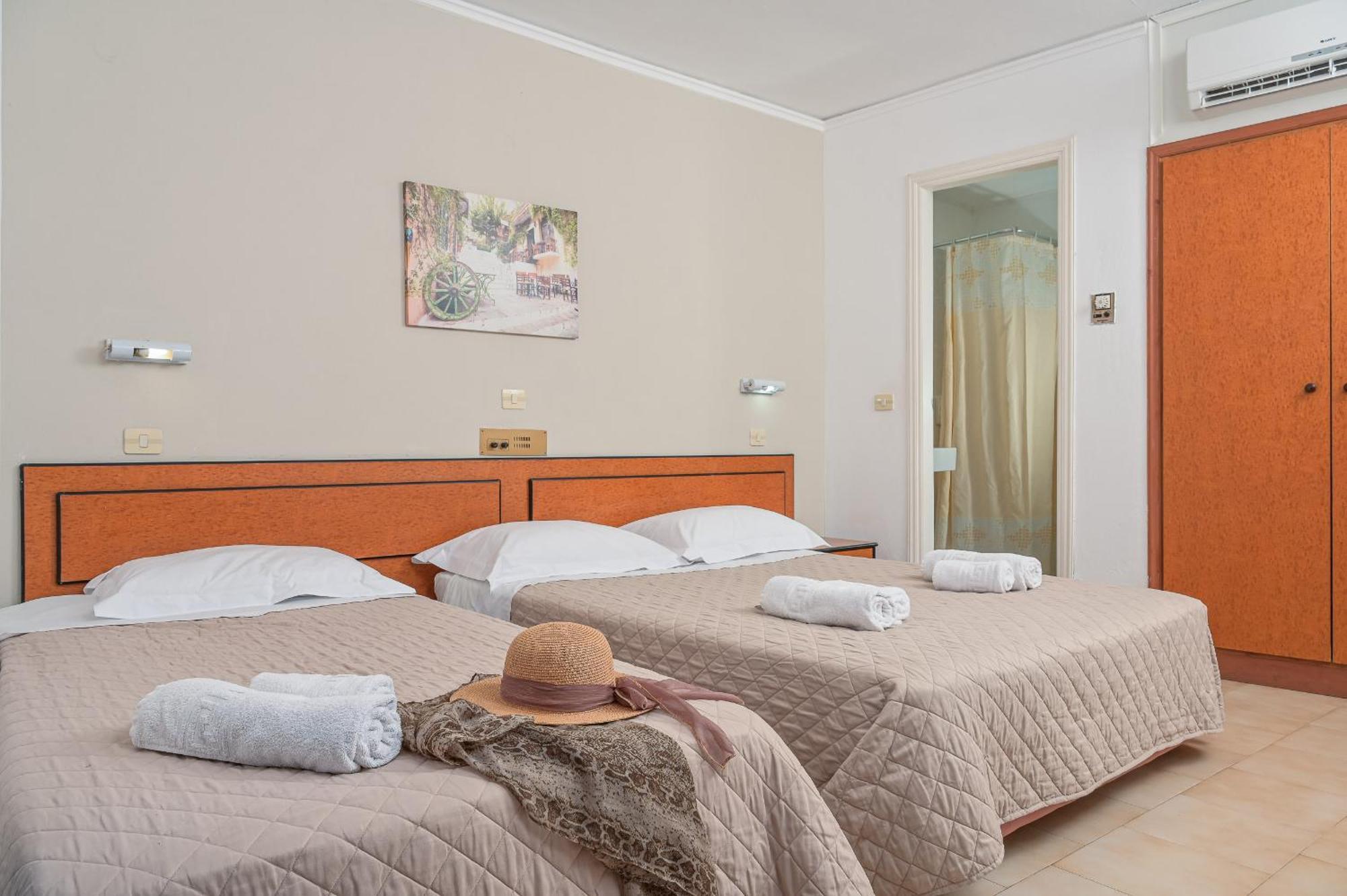 Emily Hotel Agía Paraskeví エクステリア 写真