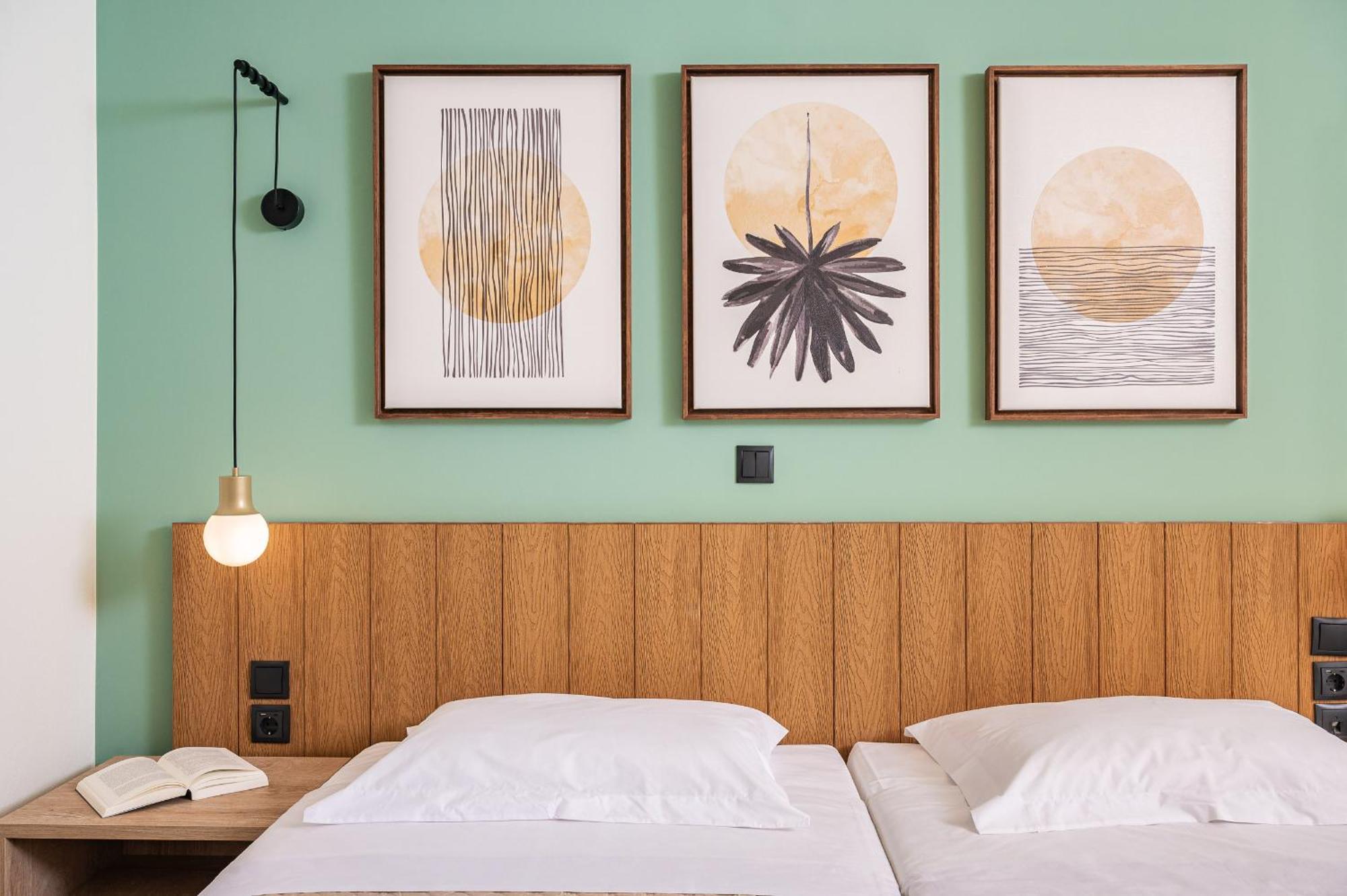 Emily Hotel Agía Paraskeví エクステリア 写真