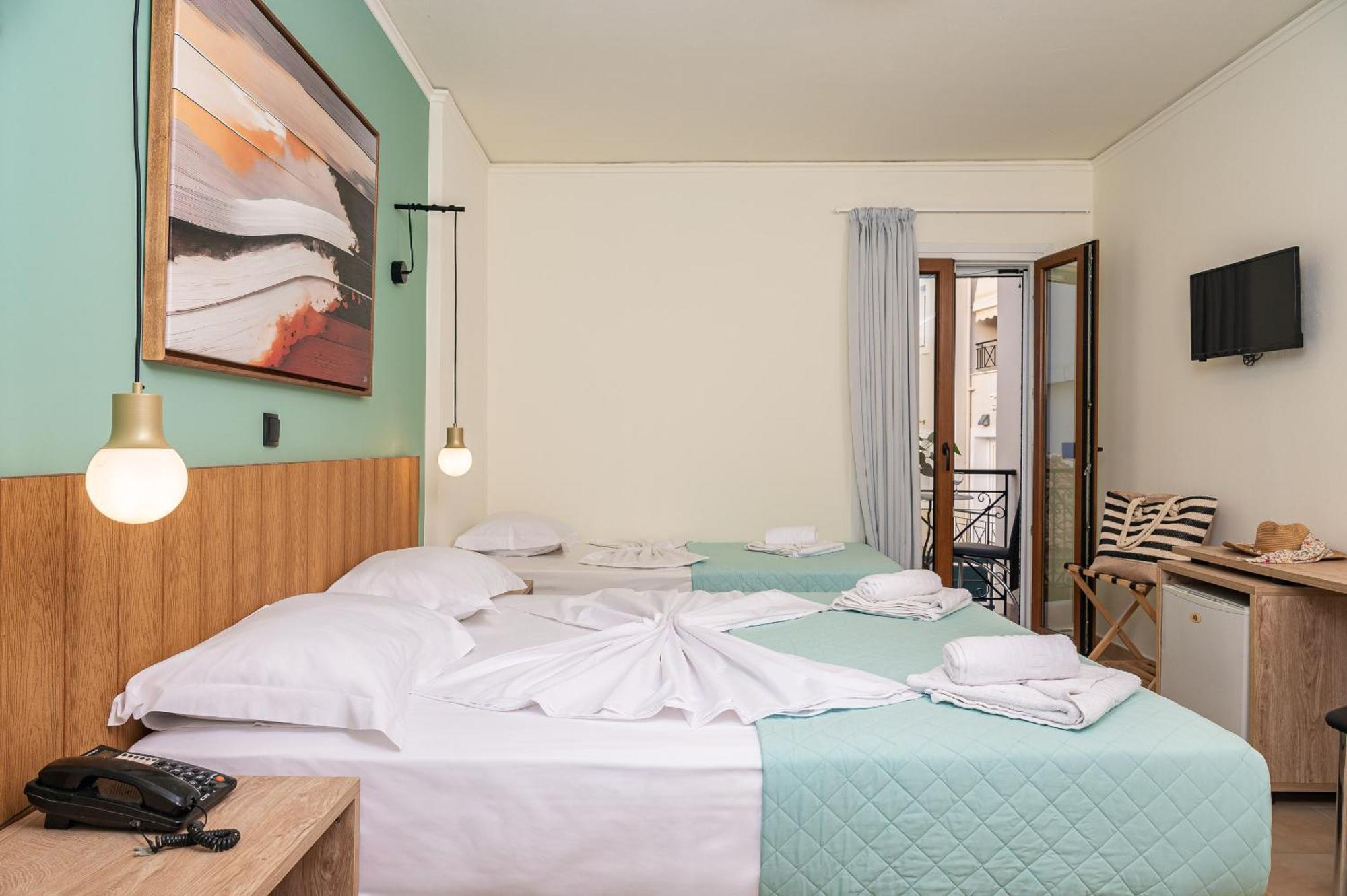 Emily Hotel Agía Paraskeví エクステリア 写真