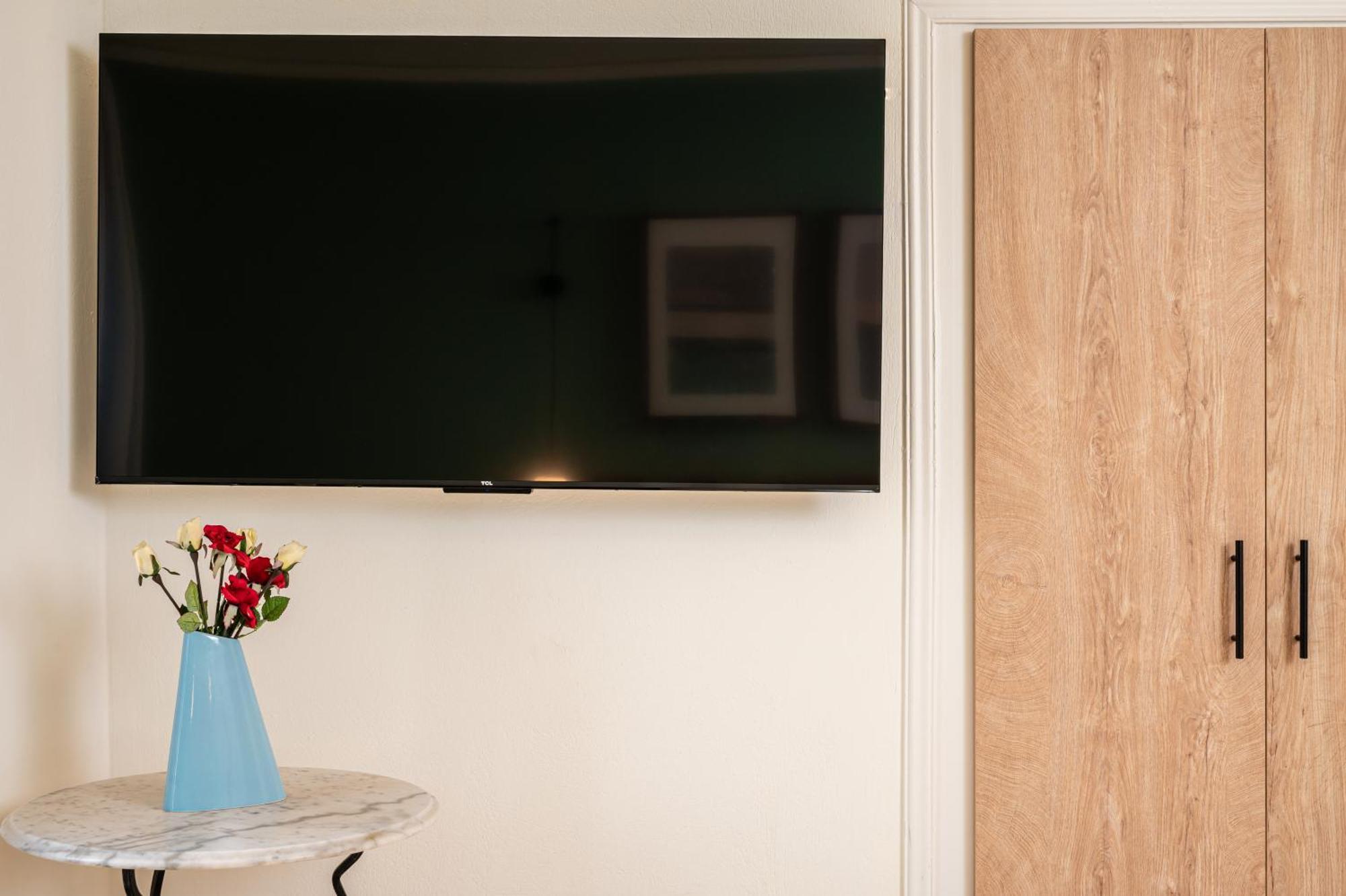 Emily Hotel Agía Paraskeví エクステリア 写真