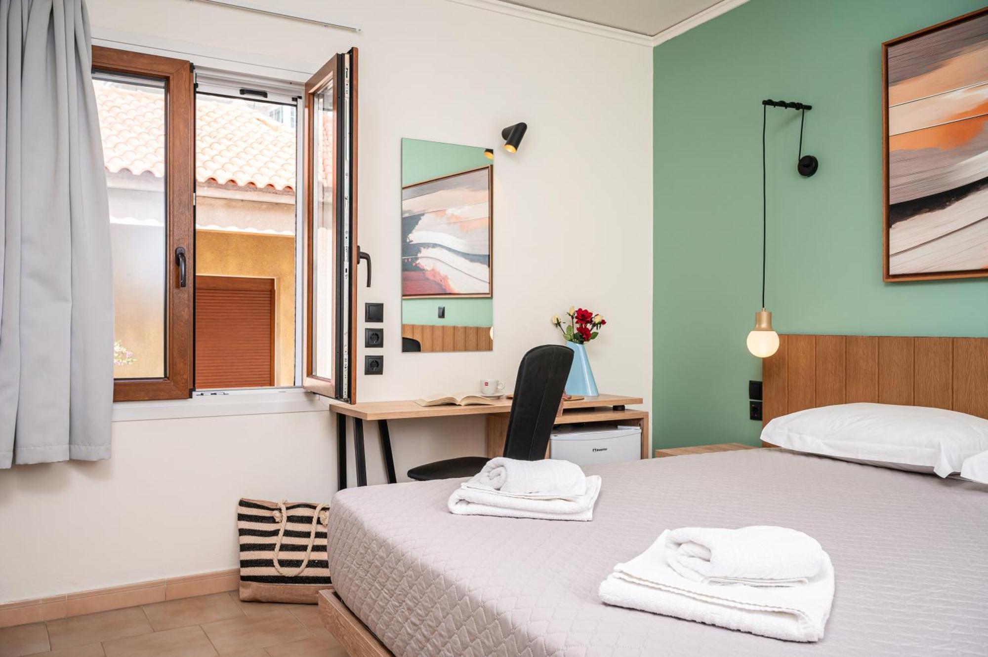 Emily Hotel Agía Paraskeví エクステリア 写真