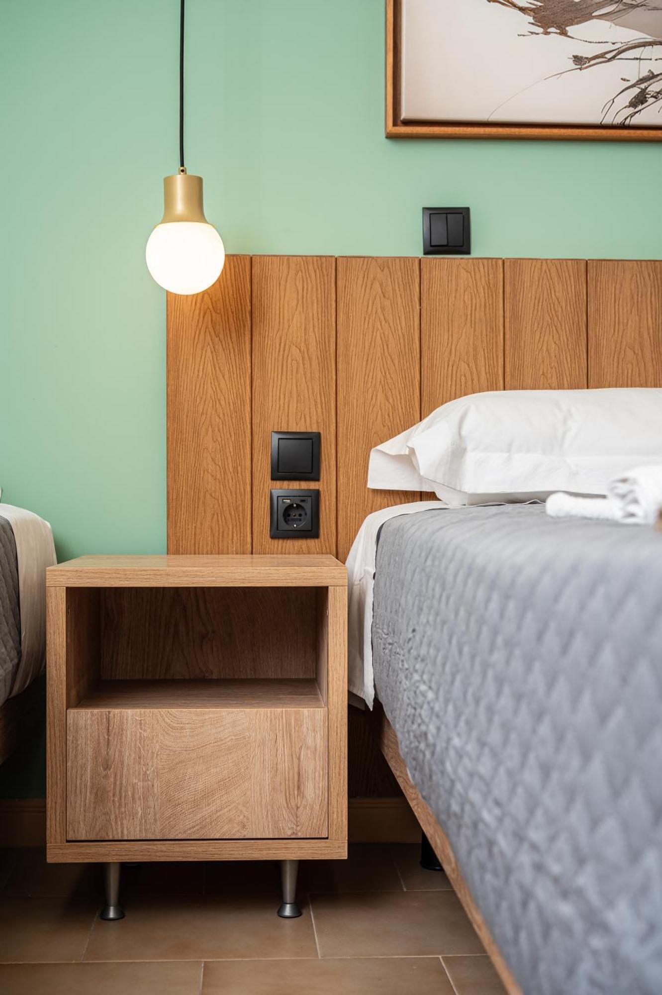 Emily Hotel Agía Paraskeví エクステリア 写真