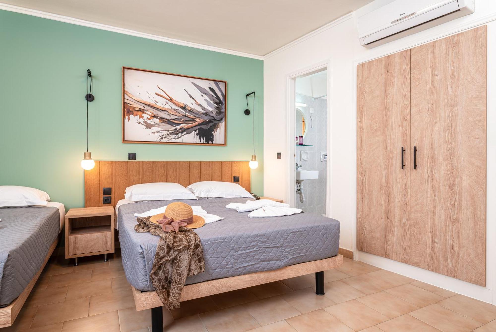 Emily Hotel Agía Paraskeví エクステリア 写真